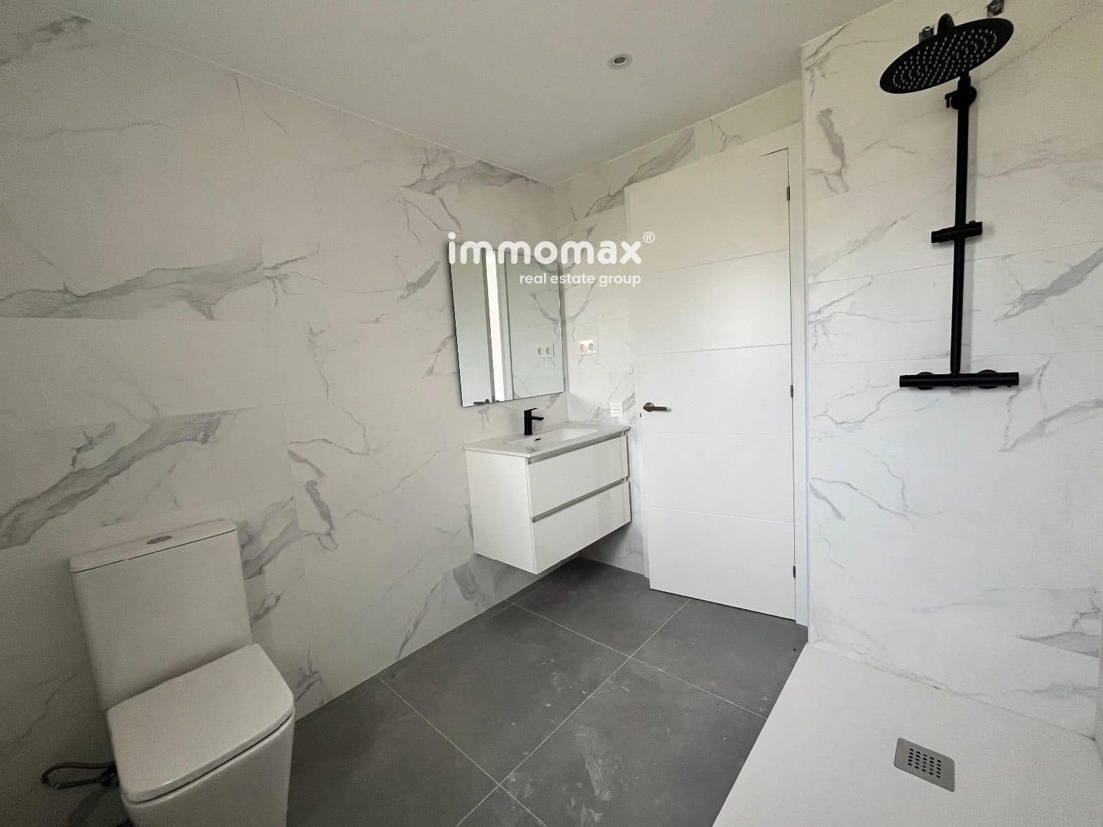 4 camera da letto Villa in vendita in Cubelles con garage - 390.000 € (Rif: 9897282)
