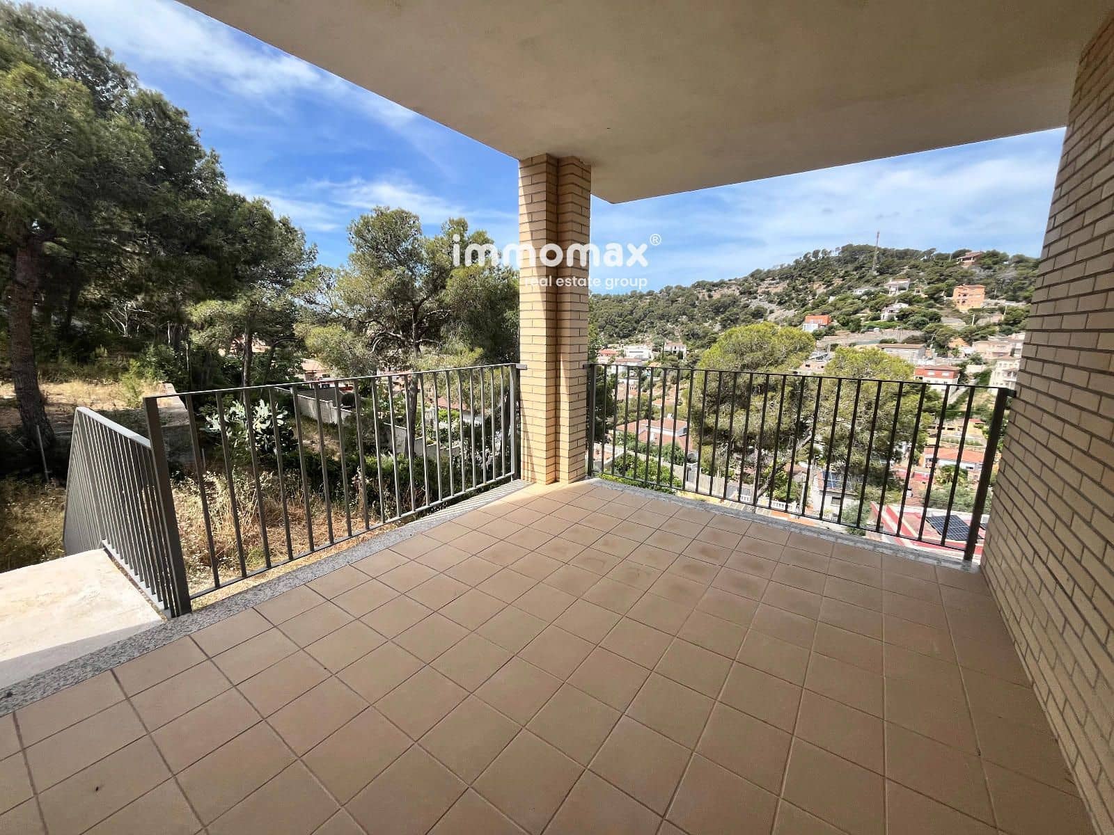 4 camera da letto Villa in vendita in Cubelles con garage - 390.000 € (Rif: 9897282)