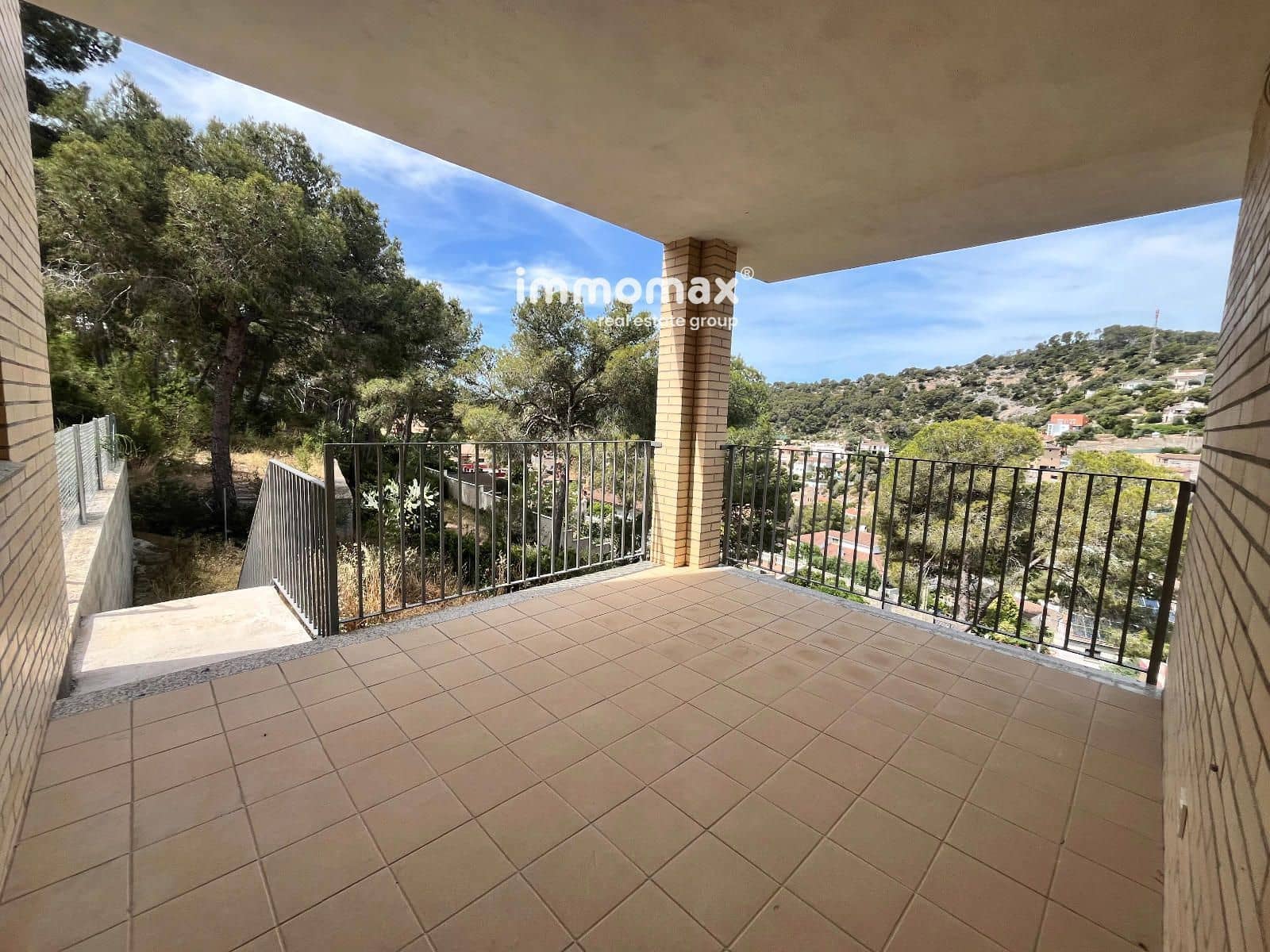 4 camera da letto Villa in vendita in Cubelles con garage - 390.000 € (Rif: 9897282)