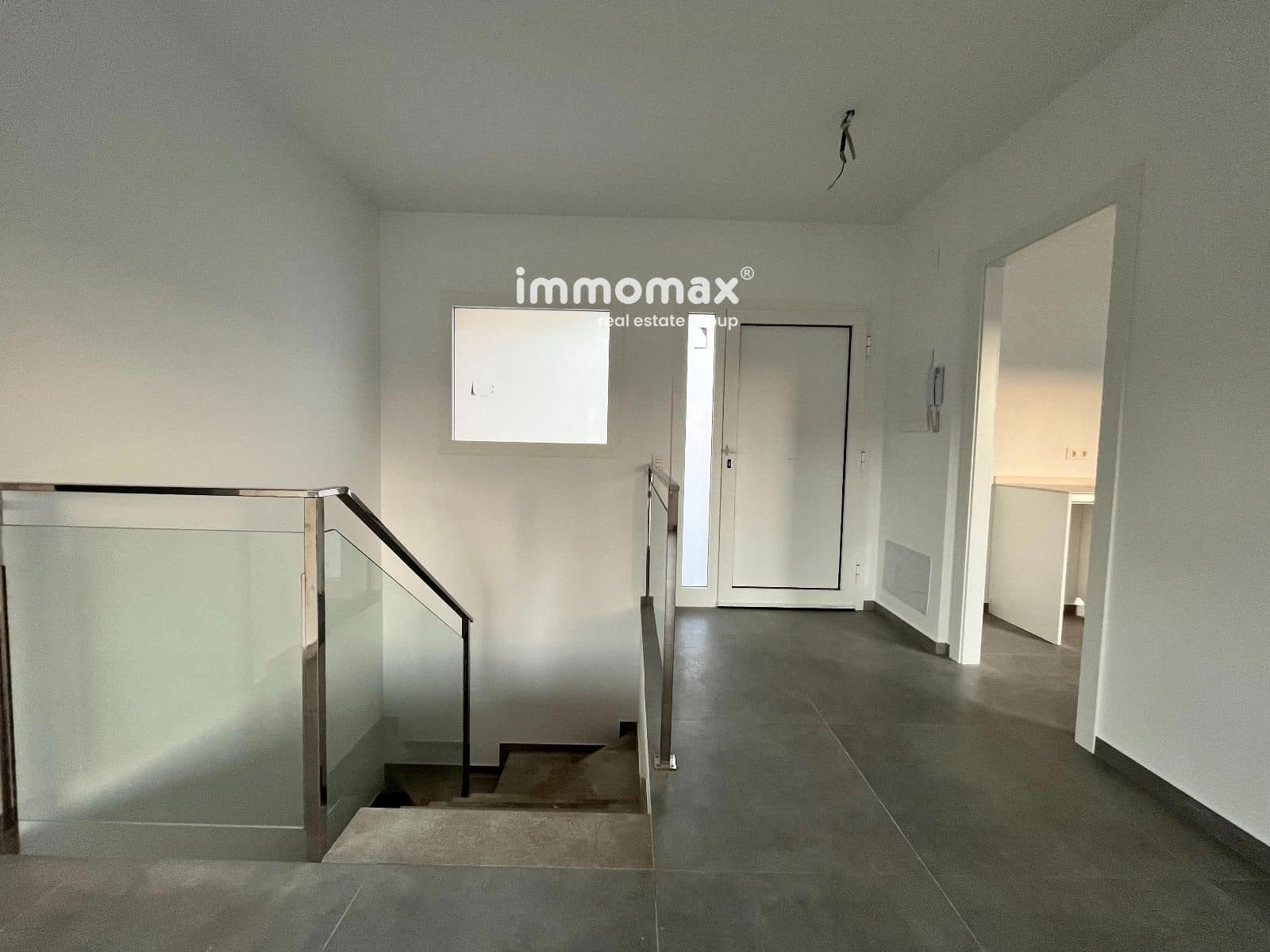4 bedroom Villa for sale in Cubelles with garage - € 379,000 (Ref: 9897282)