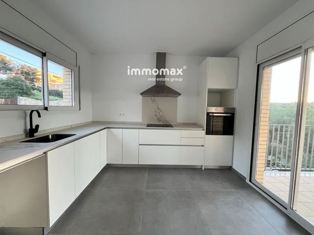 4 sypialnia Willa na sprzedaż w Cubelles z garażem - 379 000 € (Ref: 9897282)