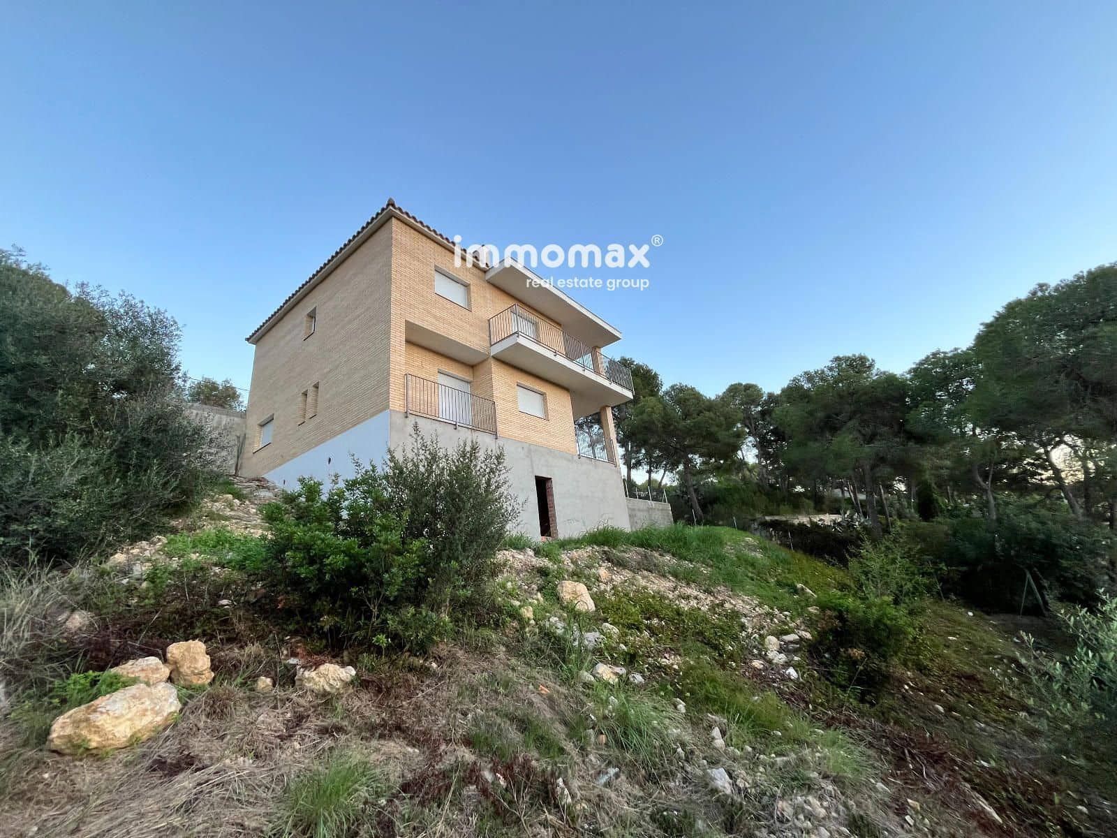 4 bedroom Villa for sale in Cubelles with garage - € 379,000 (Ref: 9897282)