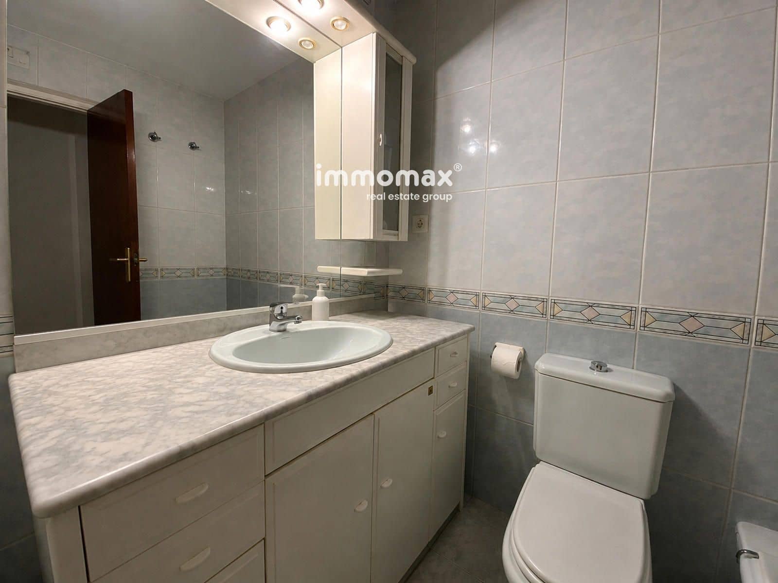 3 slaapkamer Flat te koop in Castelldefels met garage - € 345.000 (Ref: 9919002)