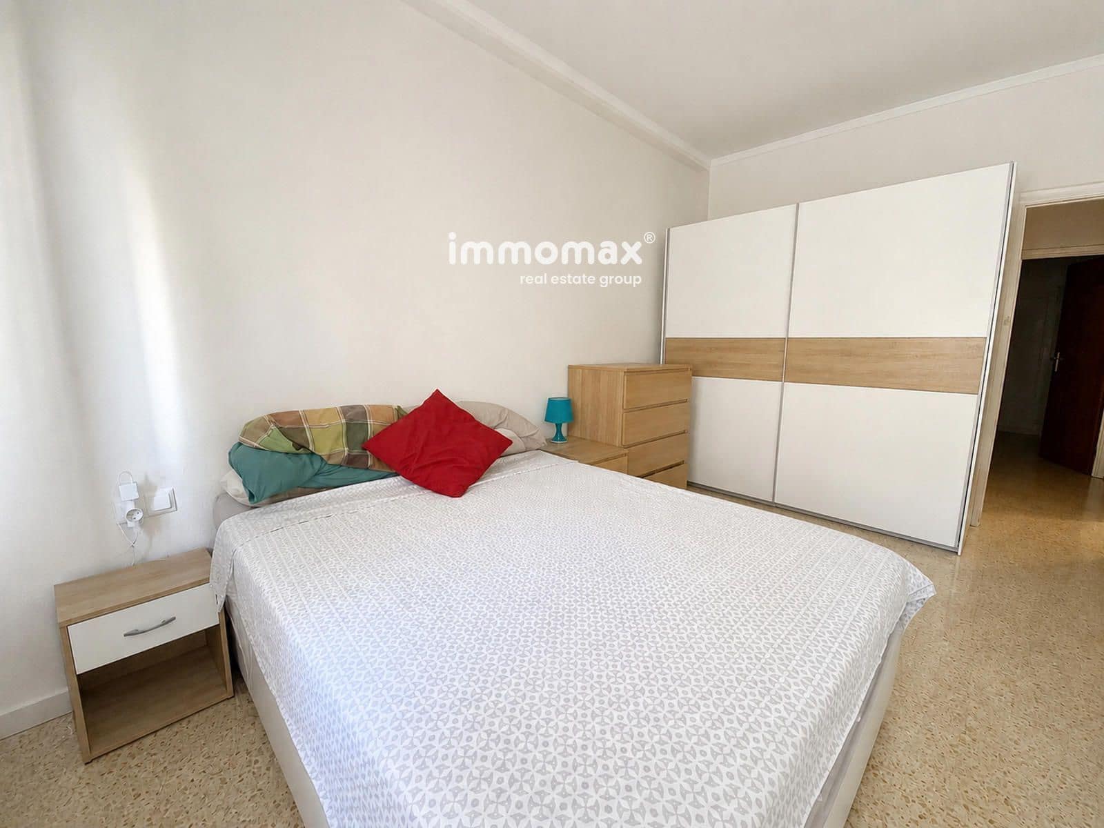 3 slaapkamer Flat te koop in Castelldefels met garage - € 345.000 (Ref: 9919002)