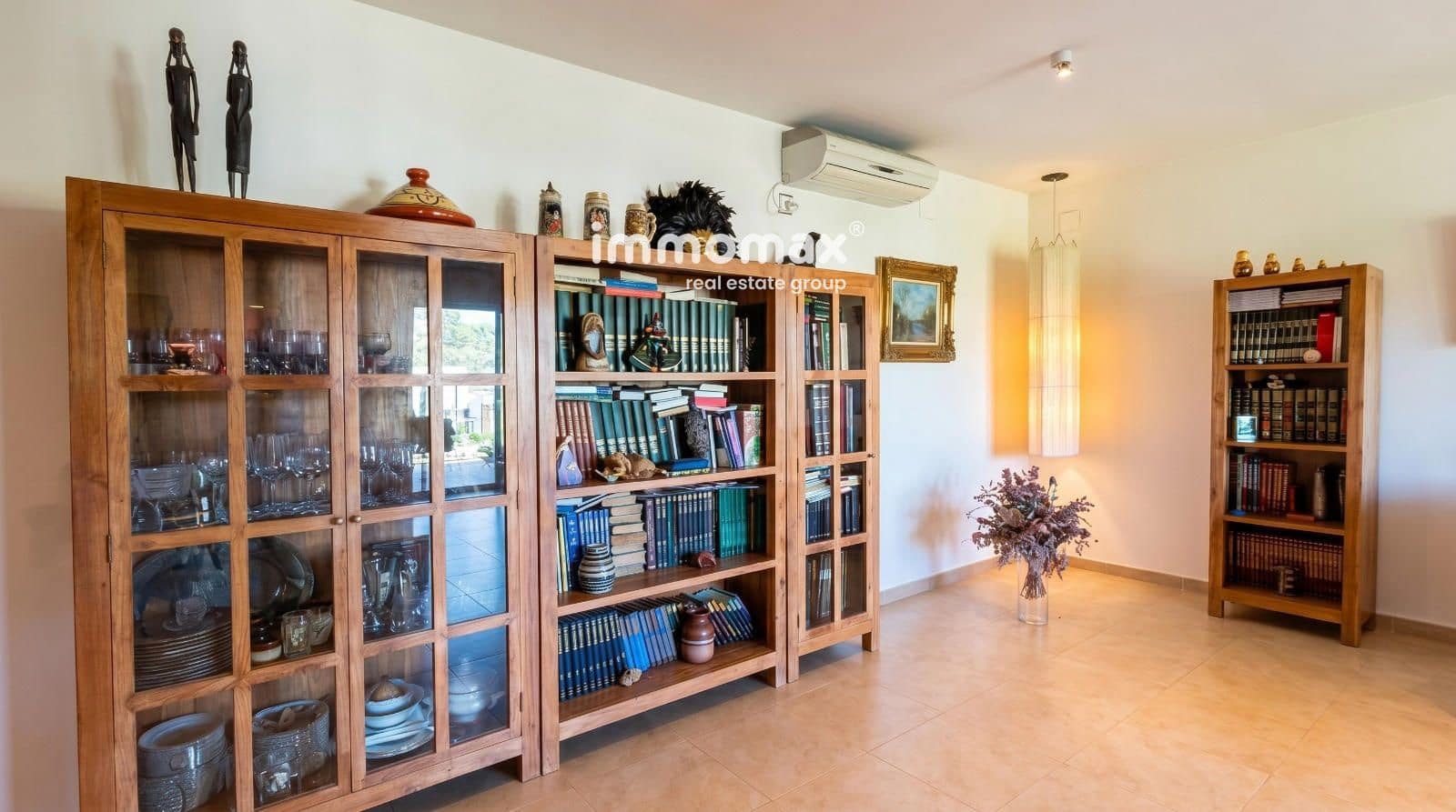 4 bedroom Villa for sale in Sabadell with garage - € 800,000 (Ref: 9919332)