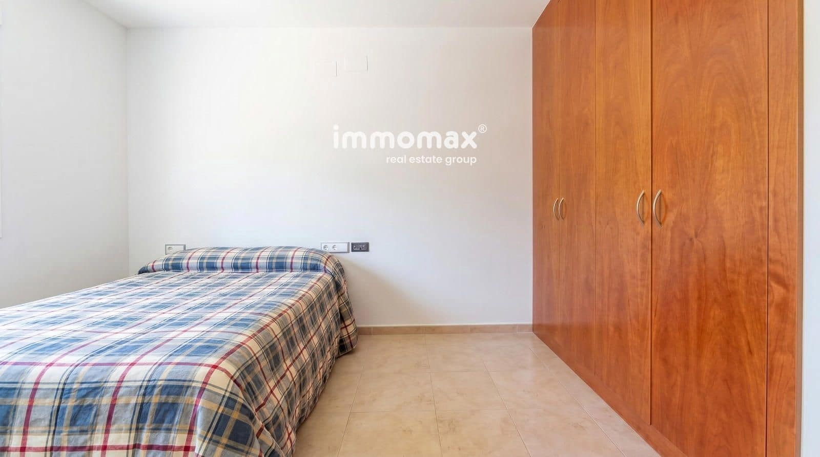 4 bedroom Villa for sale in Sabadell with garage - € 800,000 (Ref: 9919332)