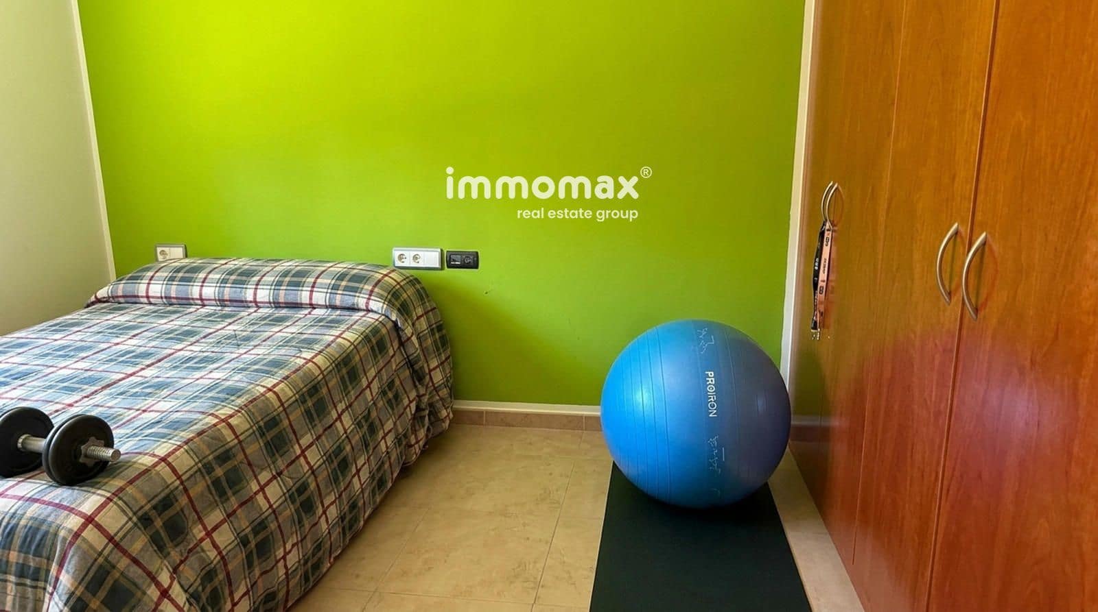 4 bedroom Villa for sale in Sabadell with garage - € 800,000 (Ref: 9919332)