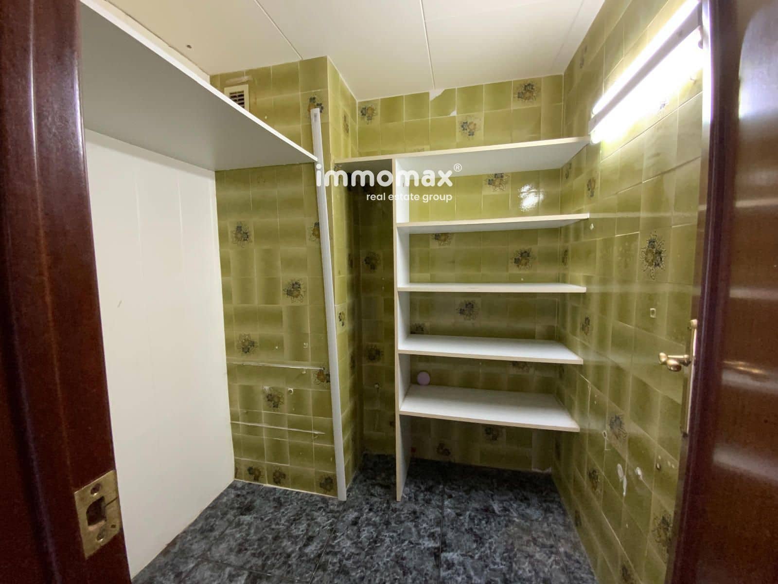 2 slaapkamer Flat te koop in Castelldefels met zwembad garage - € 415.000 (Ref: 9921177)