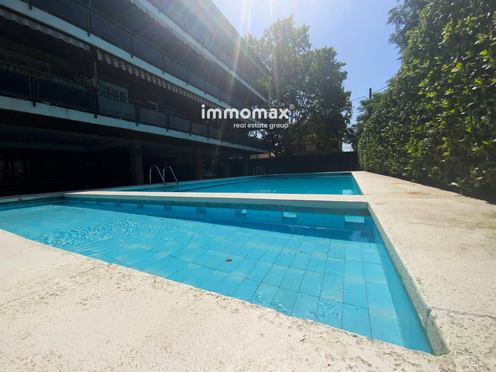 2 slaapkamer Flat te koop in Castelldefels met zwembad garage - € 415.000 (Ref: 9921177)