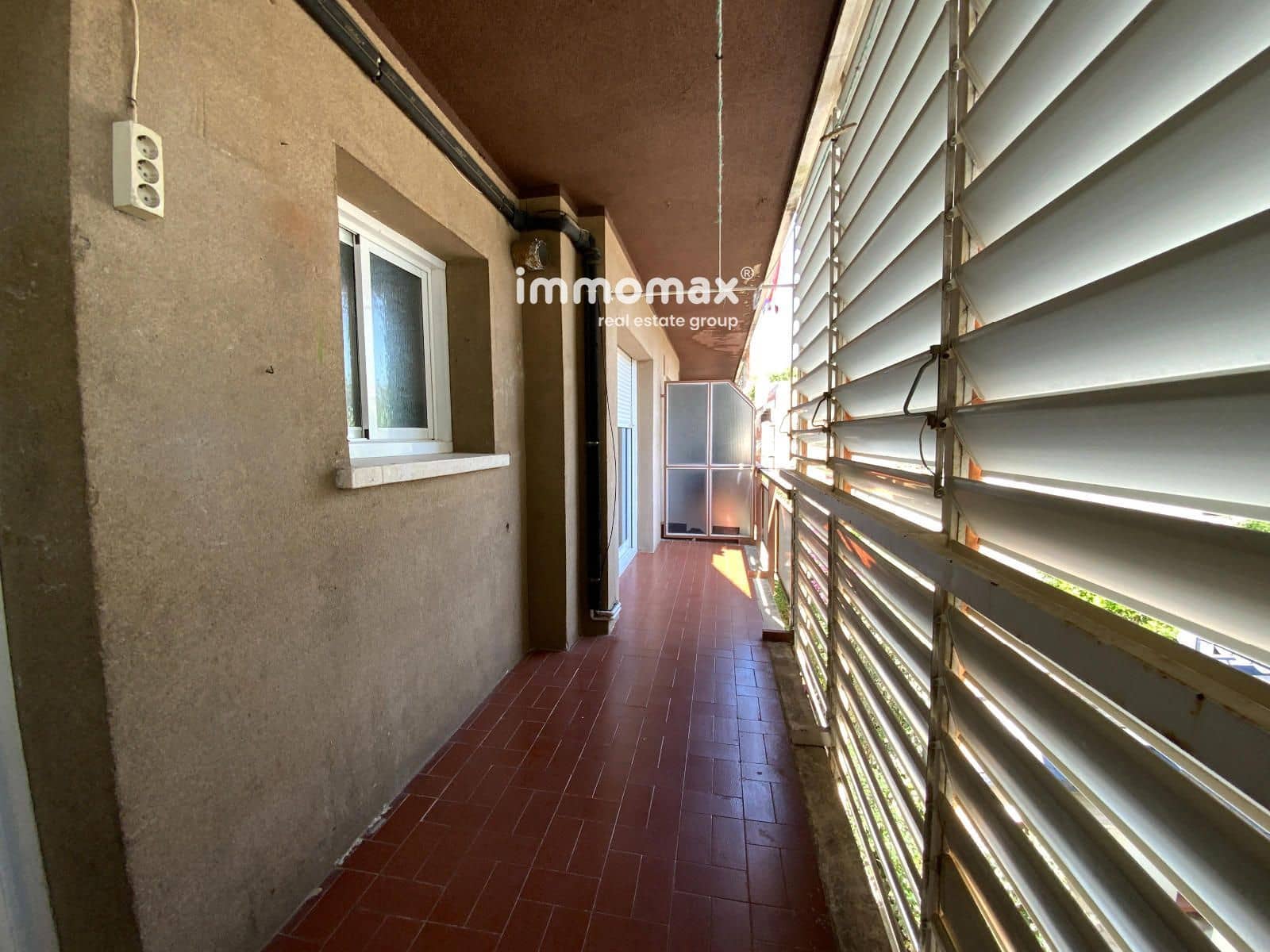 2 slaapkamer Flat te koop in Castelldefels met zwembad garage - € 415.000 (Ref: 9921177)