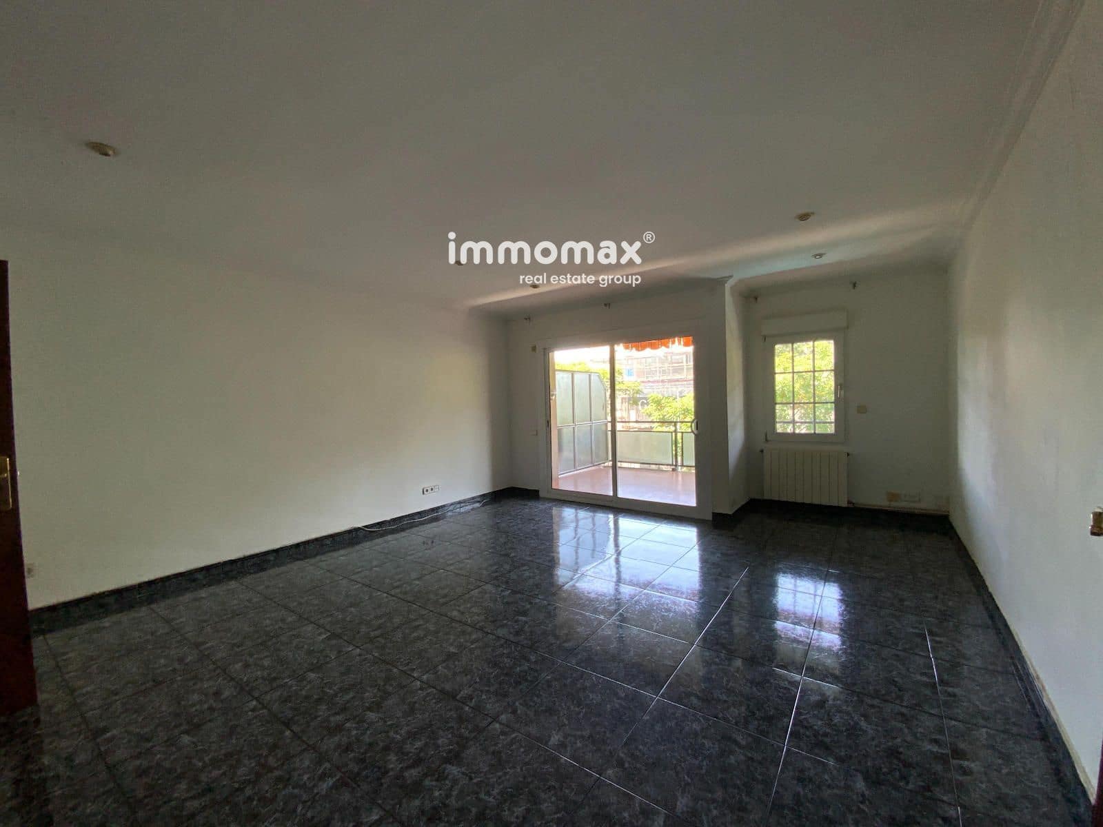 2 slaapkamer Flat te koop in Castelldefels met zwembad garage - € 415.000 (Ref: 9921177)