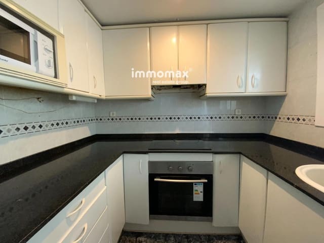 2 slaapkamer Flat te koop in Castelldefels met zwembad garage - € 415.000 (Ref: 9921177)