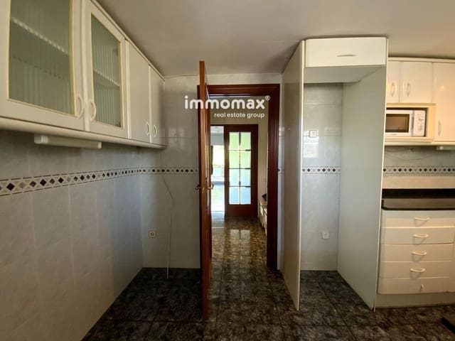 2 slaapkamer Flat te koop in Castelldefels met zwembad garage - € 415.000 (Ref: 9921177)