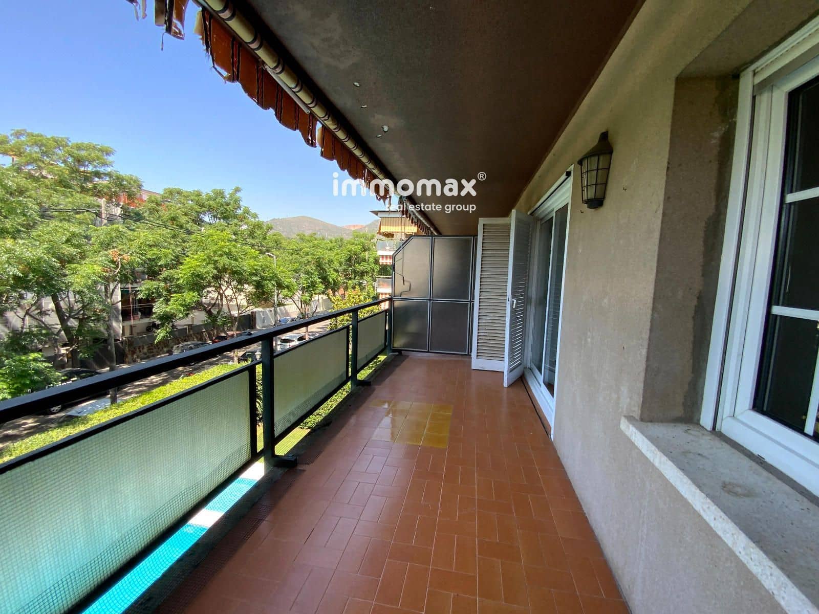 2 slaapkamer Flat te koop in Castelldefels met zwembad garage - € 415.000 (Ref: 9921177)