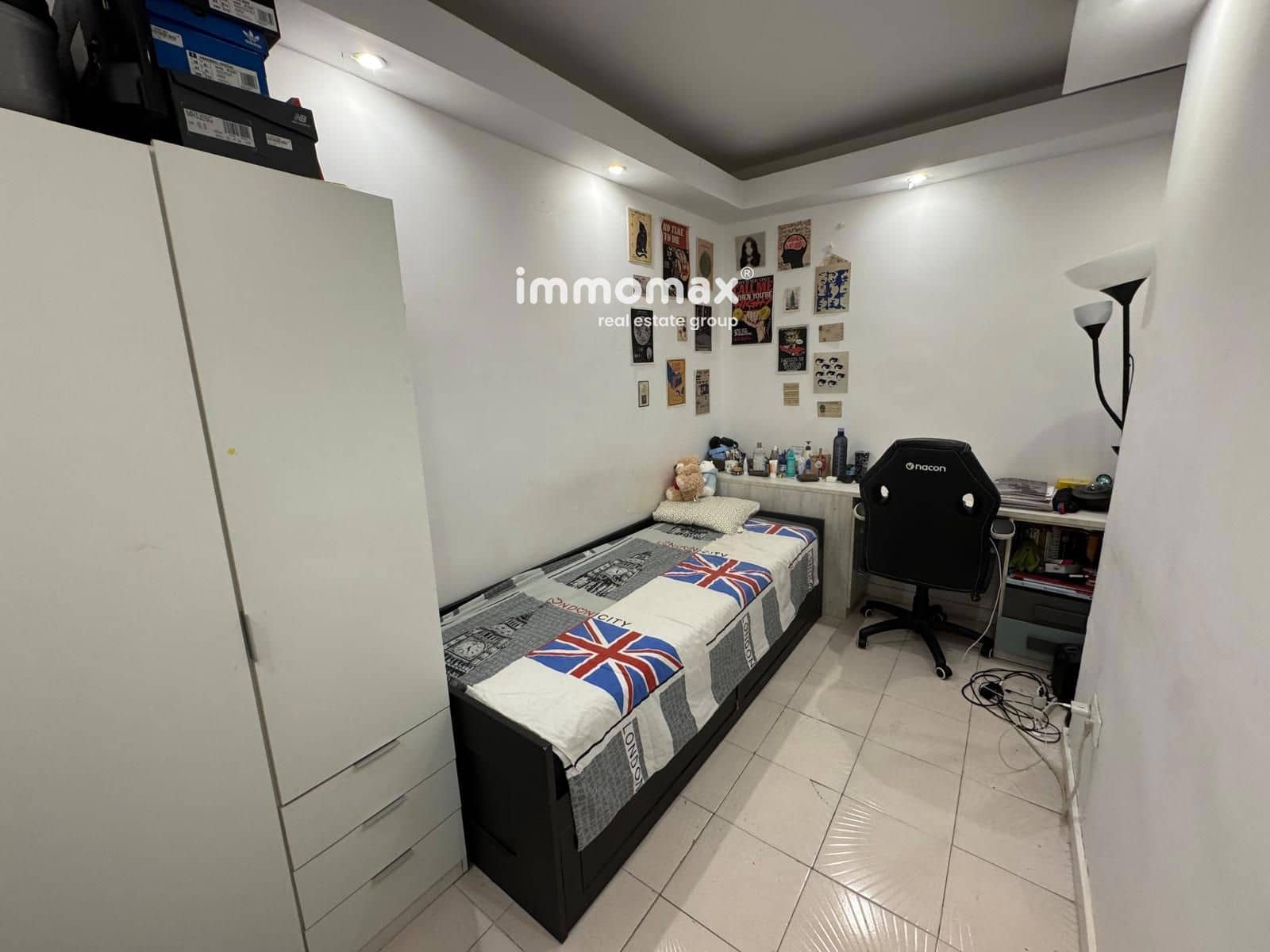 Flat for sale in Sant Boi de Llobregat - € 169,500 (Ref: 9928544)