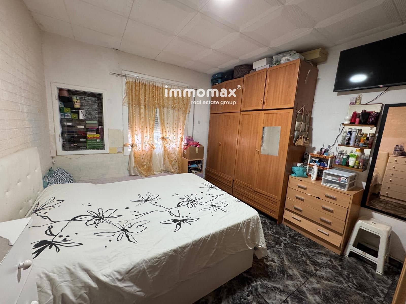 Flat for sale in Sant Boi de Llobregat - € 169,500 (Ref: 9928544)