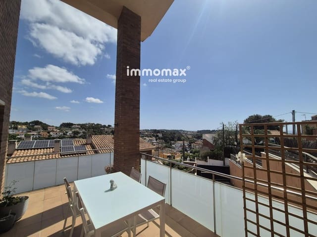 4 soveværelse Villa til salg i Cubelles med swimmingpool garage - € 399.990 (Ref: 9934995)