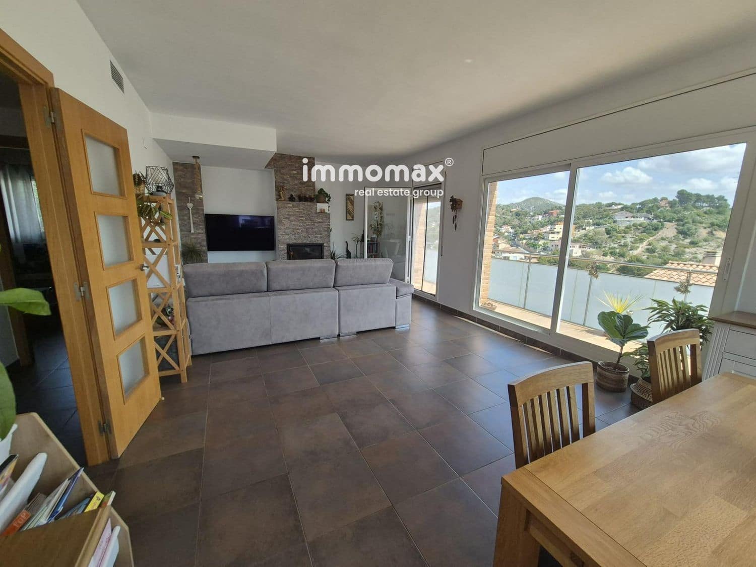 4 soveværelse Villa til salg i Cubelles med swimmingpool garage - € 399.990 (Ref: 9934995)