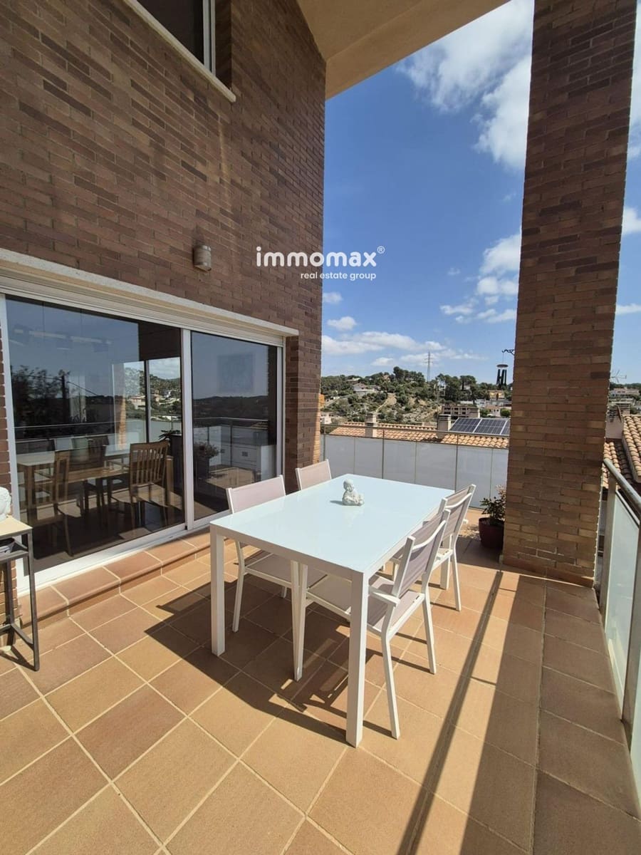 4 soveværelse Villa til salg i Cubelles med swimmingpool garage - € 399.990 (Ref: 9934995)