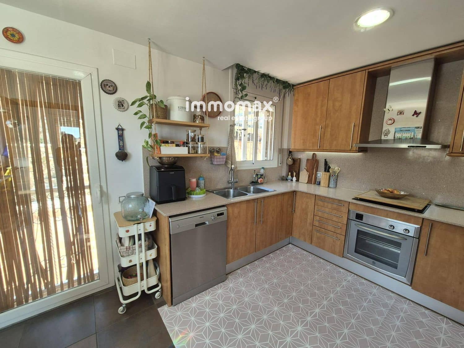 4 soveværelse Villa til salg i Cubelles med swimmingpool garage - € 399.990 (Ref: 9934995)