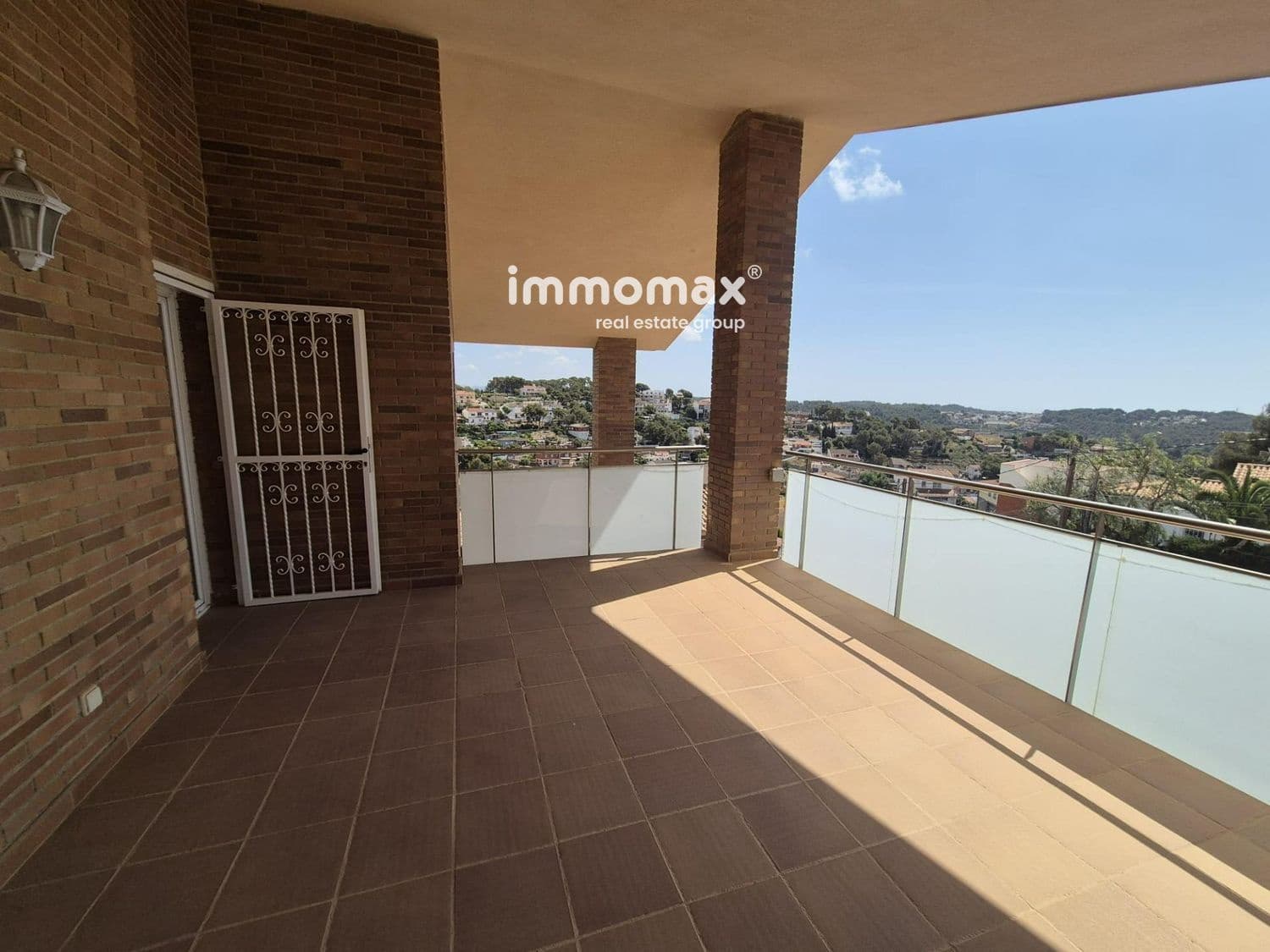 4 soveværelse Villa til salg i Cubelles med swimmingpool garage - € 399.990 (Ref: 9934995)