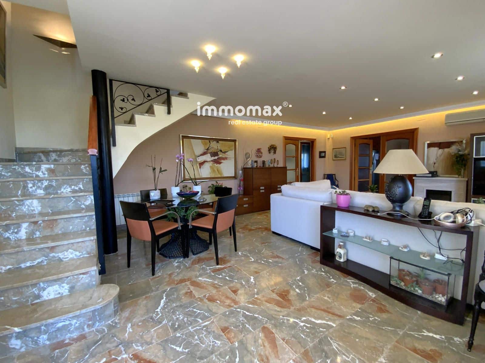 6 soverom Villa til salgs i Cubelles med svømmebasseng garasje - € 599 000 (Ref: 9938907)