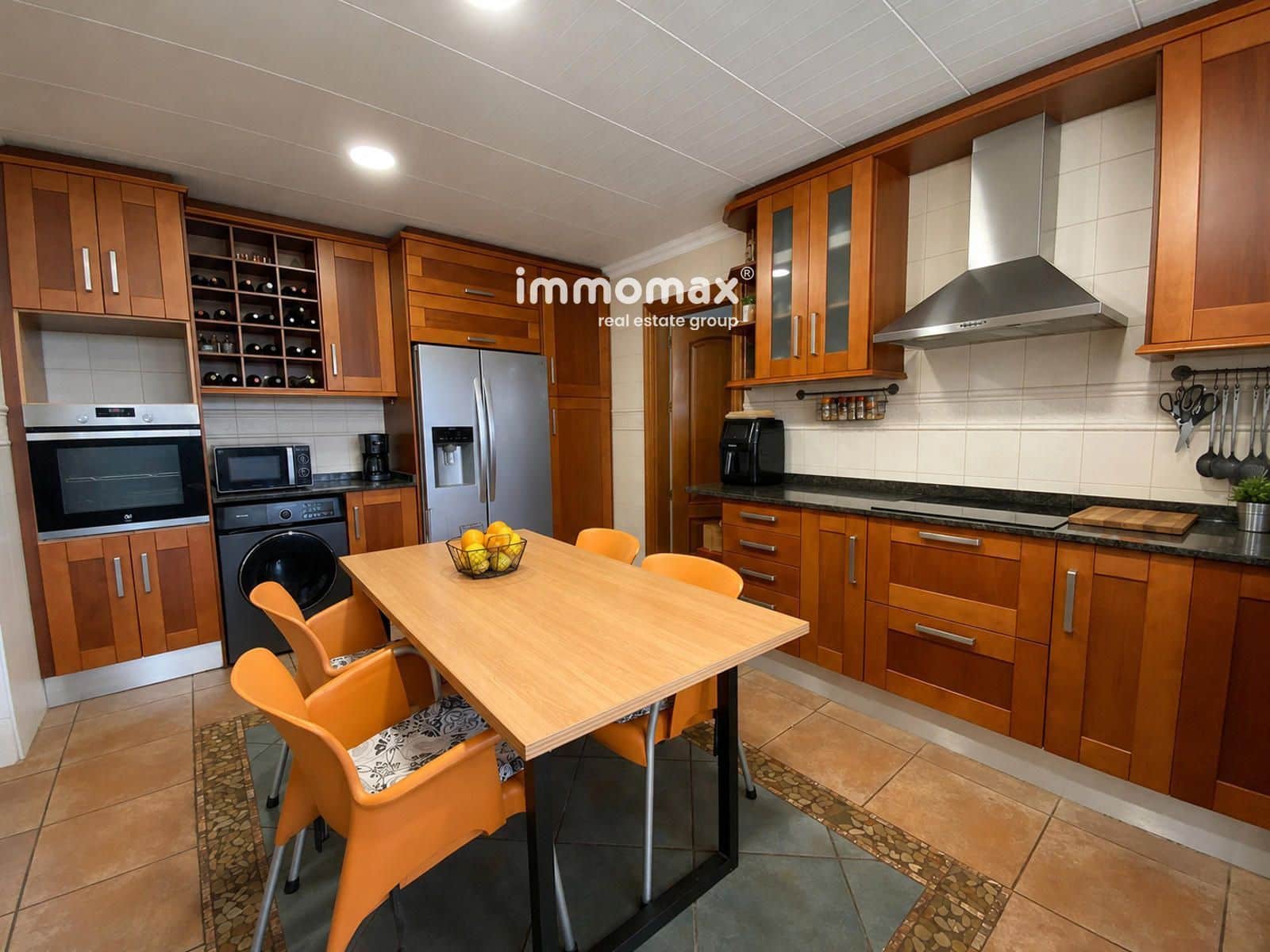 6 soverom Villa til salgs i Cubelles med svømmebasseng garasje - € 599 000 (Ref: 9938907)