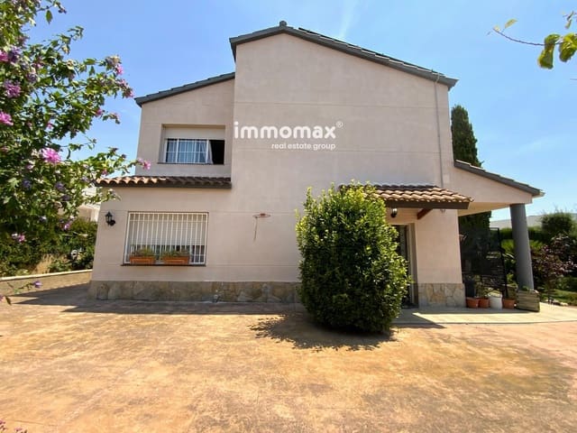 6 soveværelse Villa til salg i Cubelles med swimmingpool garage - € 599.000 (Ref: 9938907)