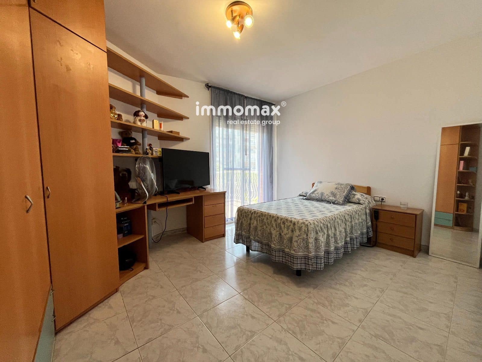 5 soveværelse Byhus til salg i Vilanova i la Geltru med garage - € 520.000 (Ref: 9941273)