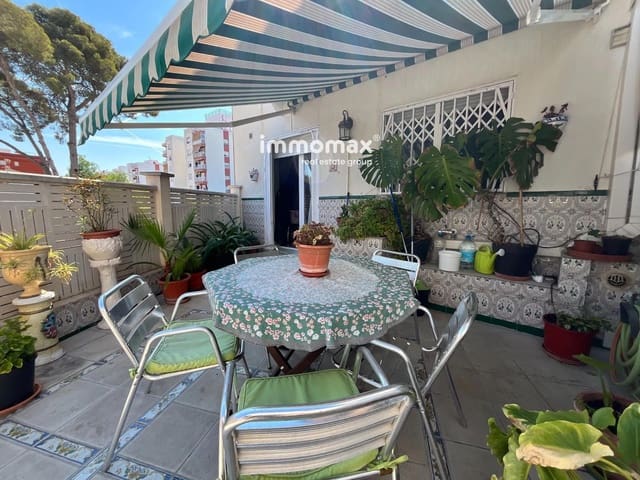 5 soveværelse Byhus til salg i Vilanova i la Geltrú med garage - € 520.000 (Ref: 9941273)