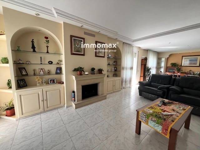 5 sovrum Hus till salu i Vilanova i la Geltrú med garage - 520 000 € (Ref: 9941273)