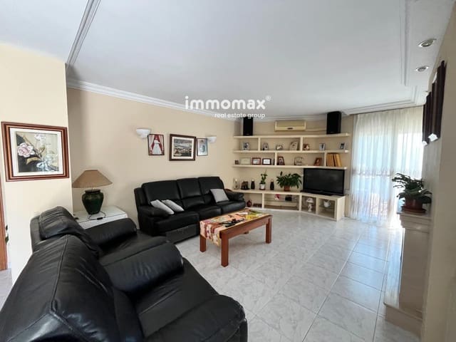 5 sovrum Hus till salu i Vilanova i la Geltrú med garage - 520 000 € (Ref: 9941273)