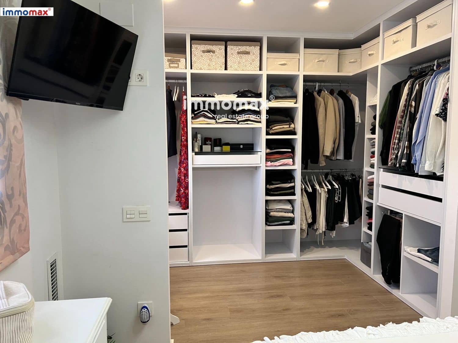 3 soveværelse Lejlighed til salg i Sant Boi de Llobregat med garage - € 442.500 (Ref: 9944448)