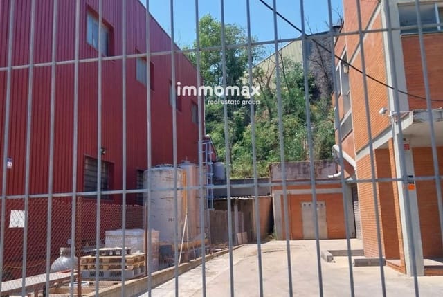 Commerciale da affittare in Granollers con garage - 5.000 € (Rif: 9950342)