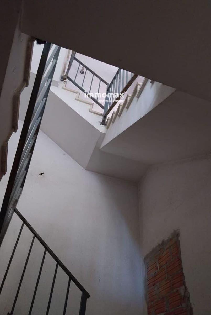 Commerciale da affittare in Granollers con garage - 5.000 € (Rif: 9950342)