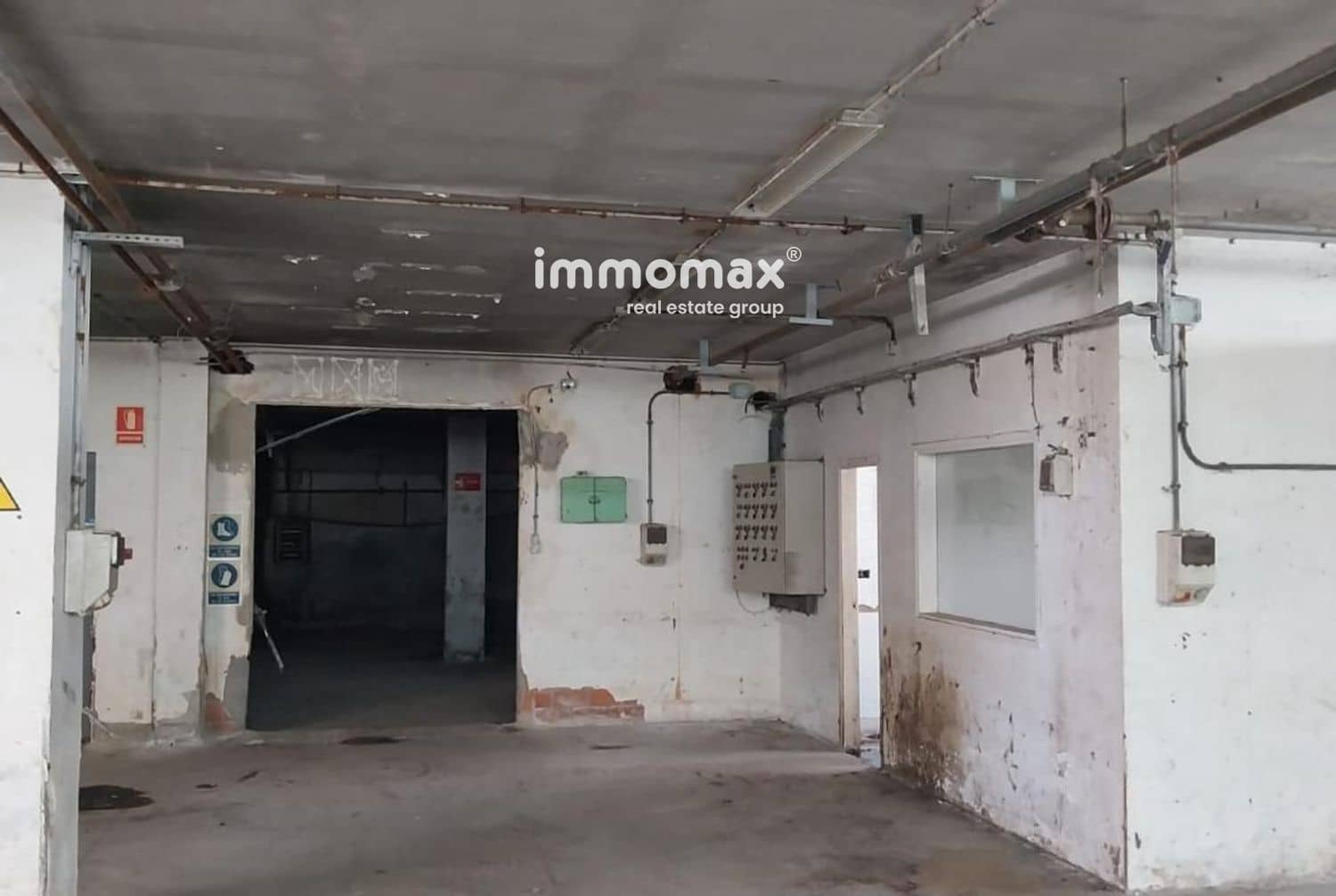 Commerciale da affittare in Granollers con garage - 5.000 € (Rif: 9950342)