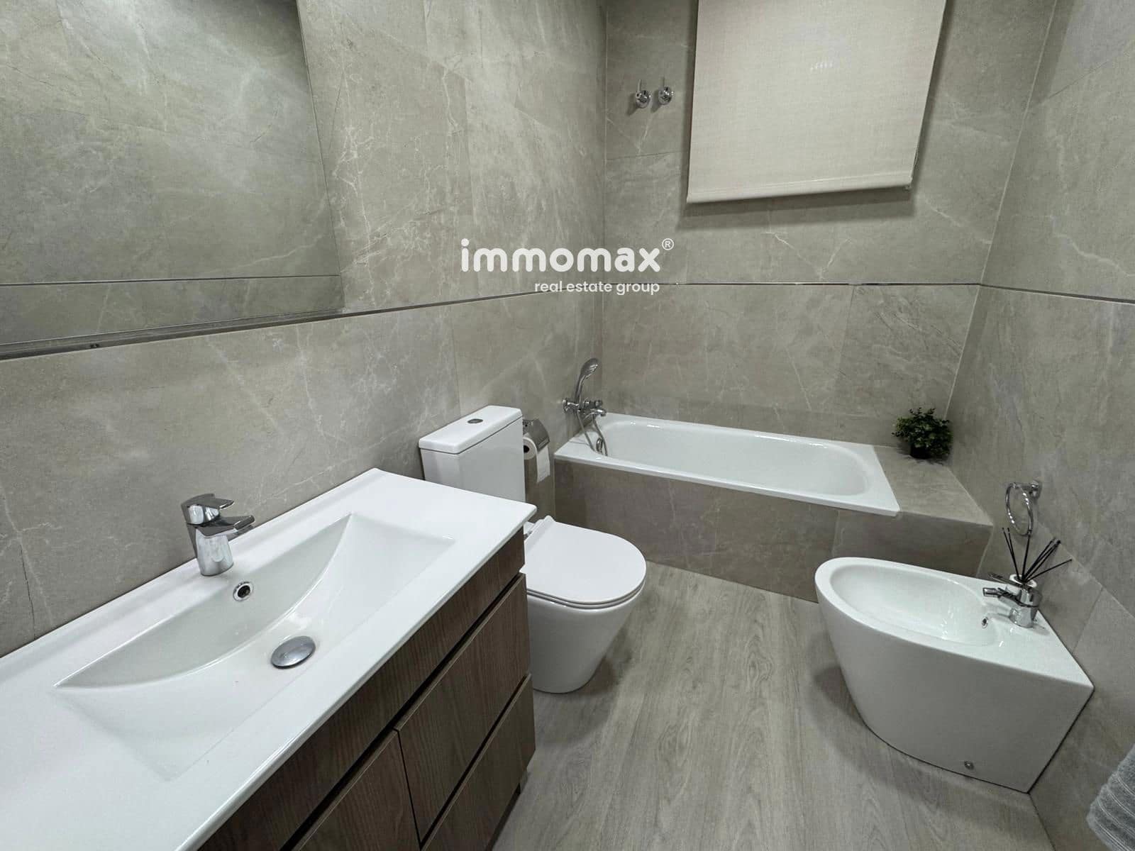 3 bedroom Villa for sale in Vallirana with garage - € 452,000 (Ref: 9950343)