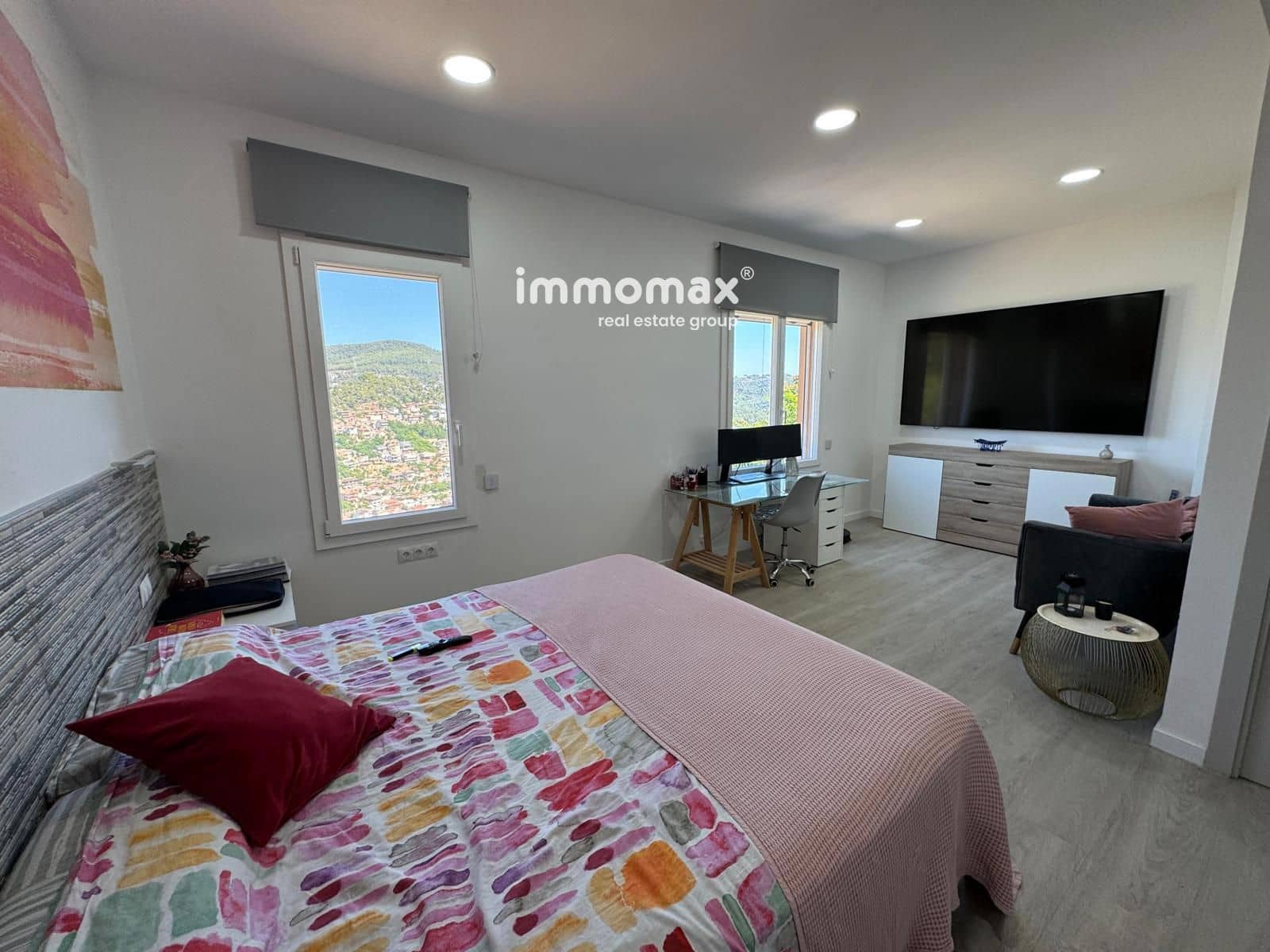 3 bedroom Villa for sale in Vallirana with garage - € 452,000 (Ref: 9950343)