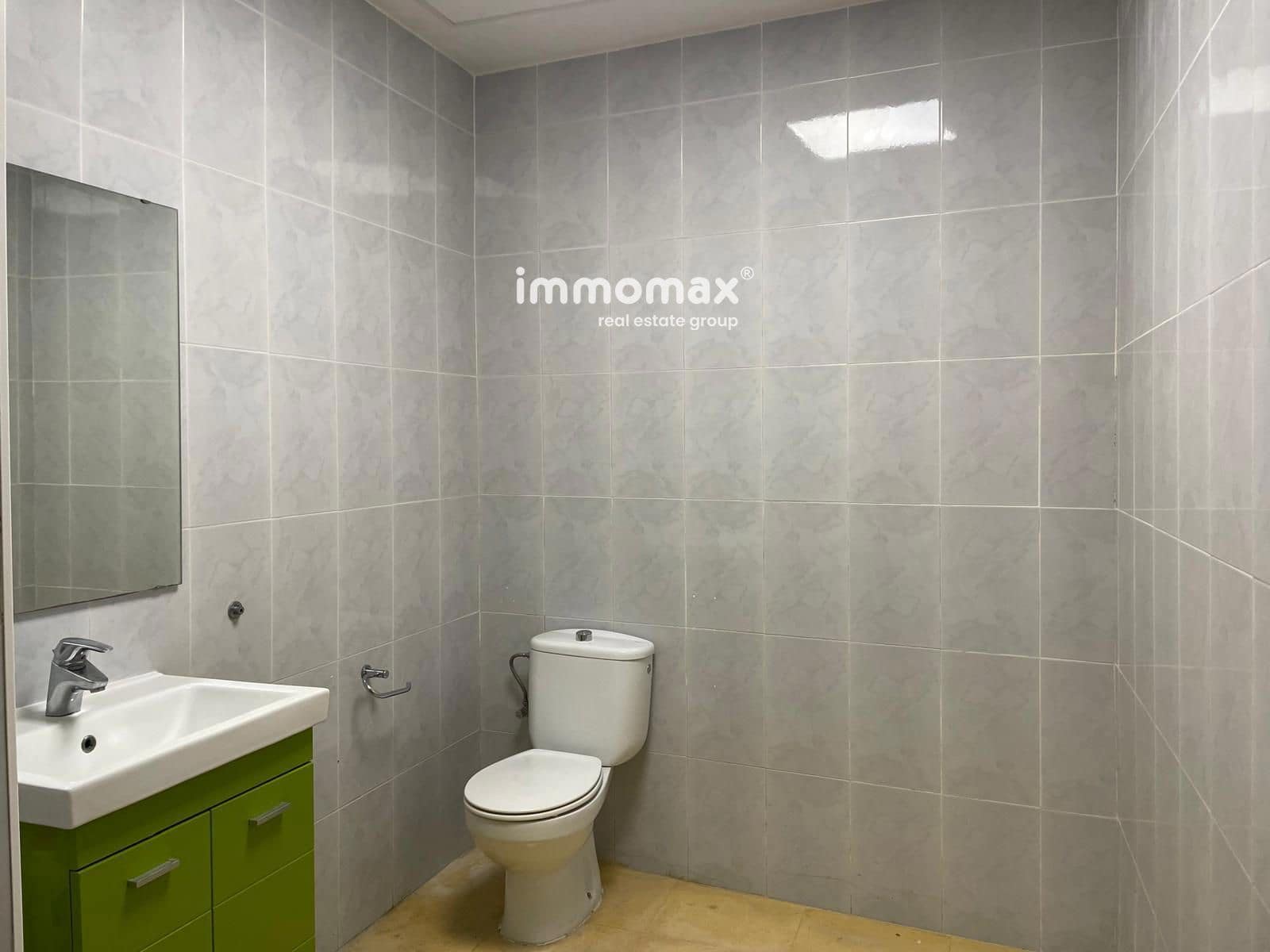 Commercial for sale in Tortosa - € 350,000 (Ref: 9953065)