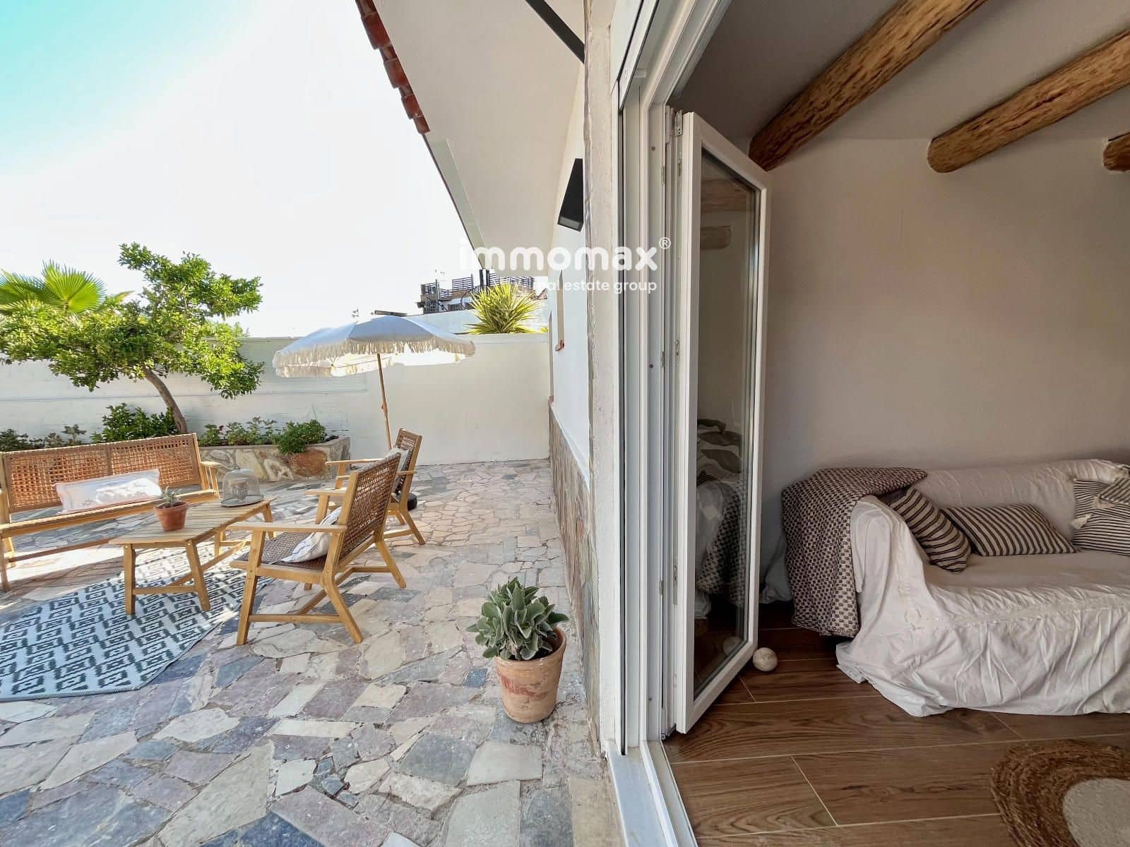 Chalet de 3 habitaciones en Vilanova i la Geltrú en venta con garaje - 357.000 € (Ref: 9956065)