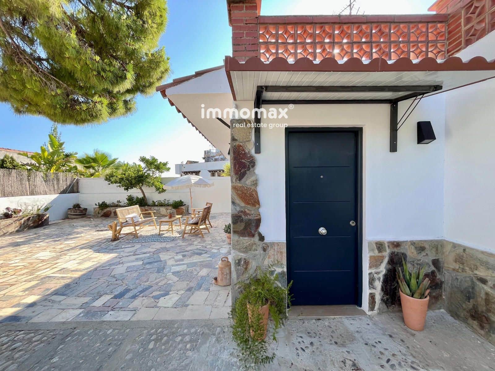 Chalet de 3 habitaciones en Vilanova i la Geltrú en venta con garaje - 357.000 € (Ref: 9956065)