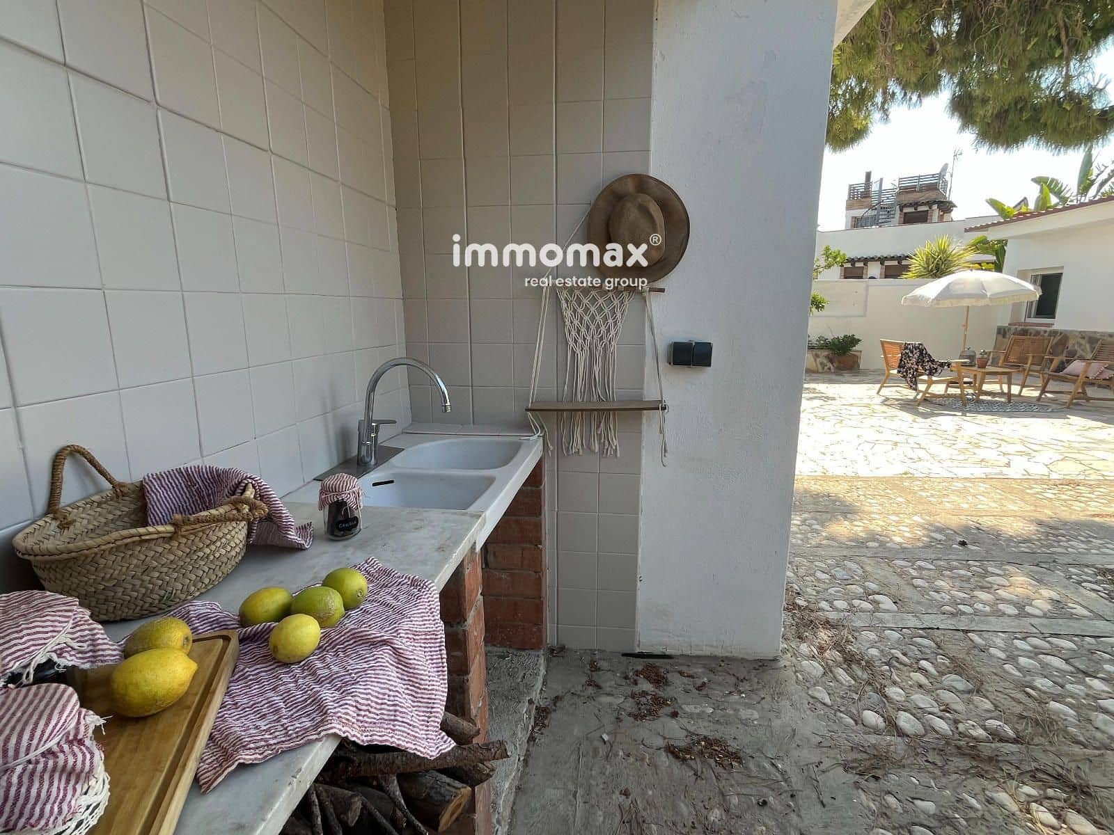 Chalet de 3 habitaciones en Vilanova i la Geltrú en venta con garaje - 357.000 € (Ref: 9956065)