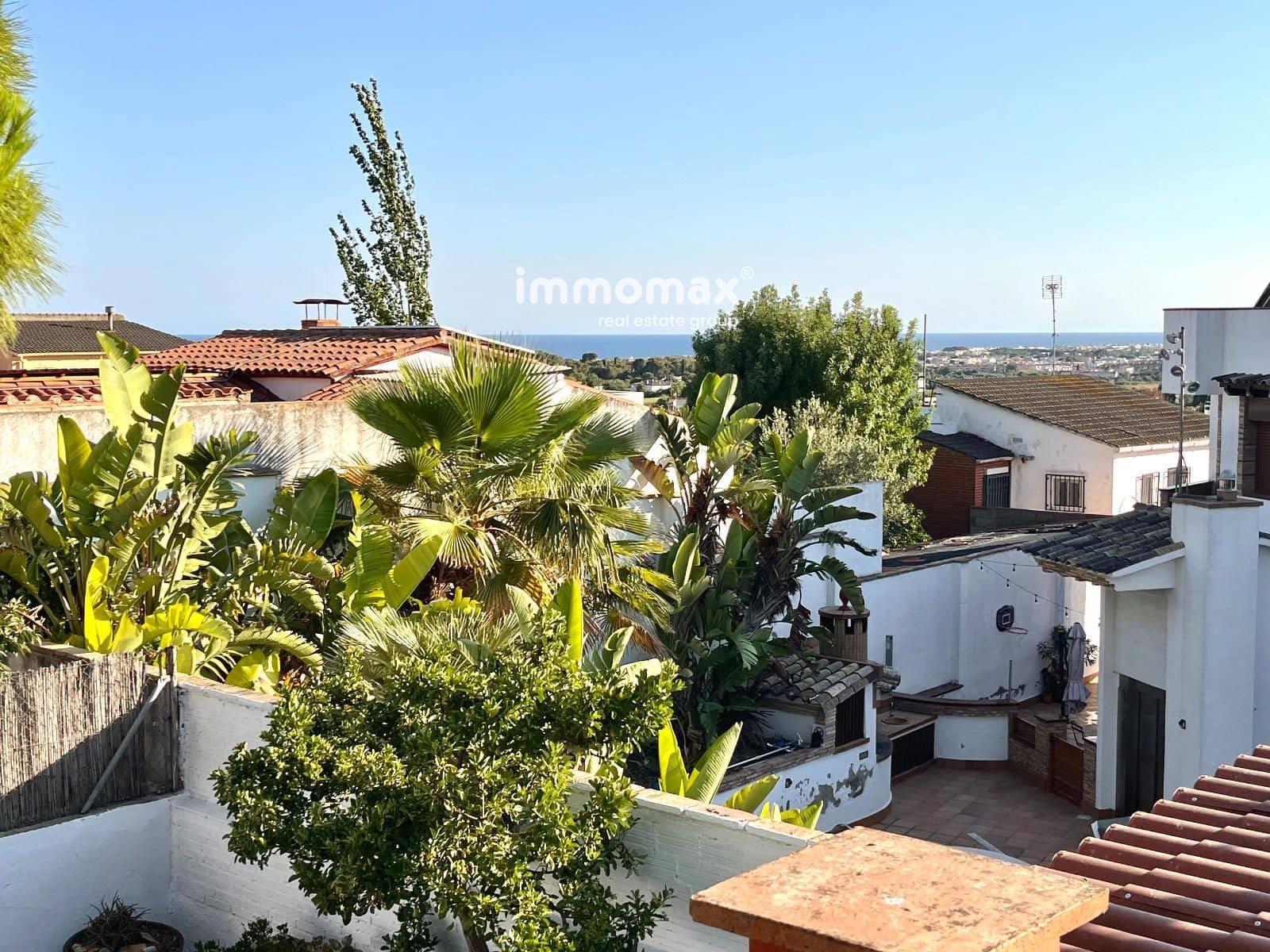Chalet de 3 habitaciones en Vilanova i la Geltrú en venta con garaje - 357.000 € (Ref: 9956065)