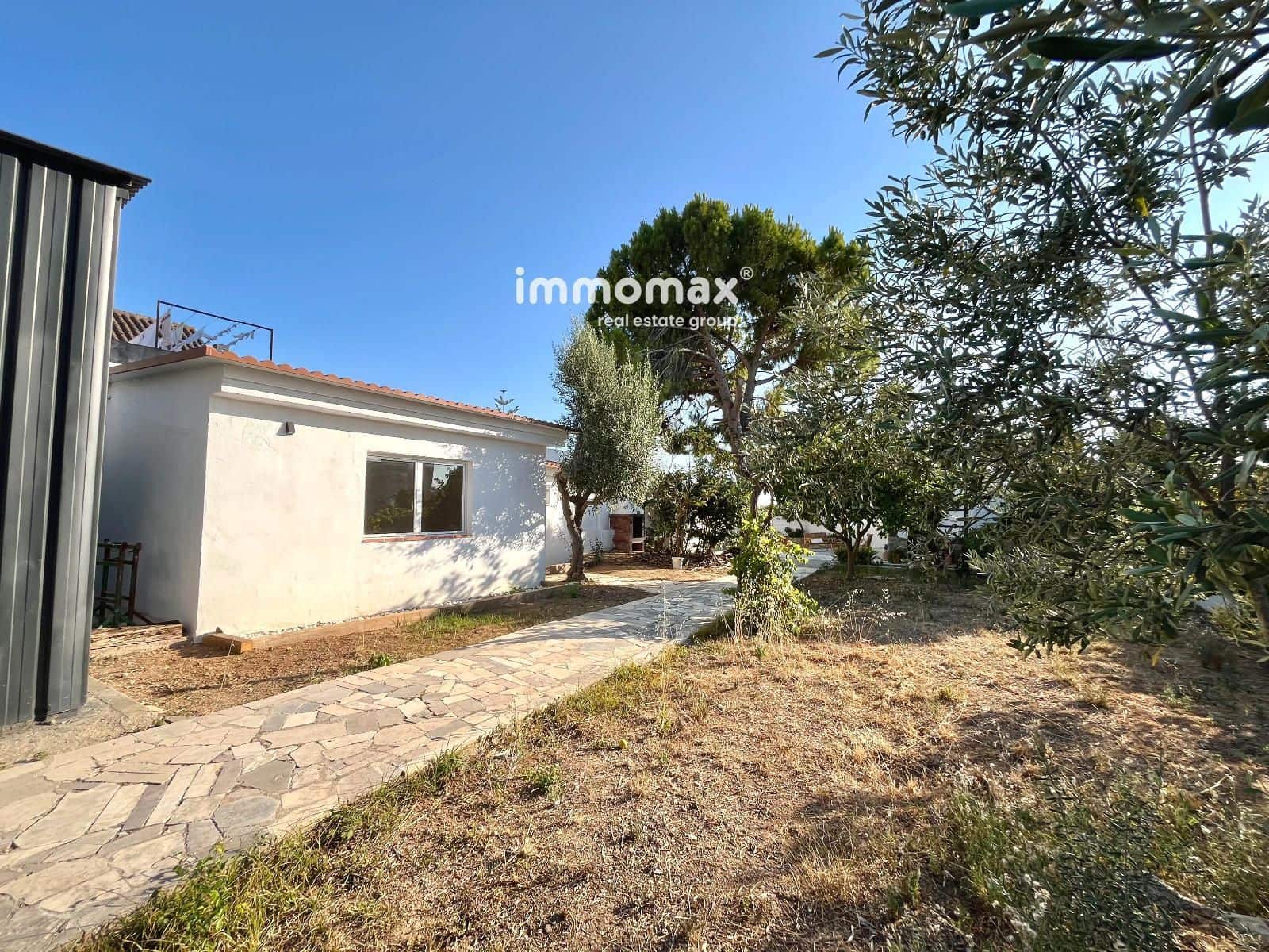 Chalet de 3 habitaciones en Vilanova i la Geltrú en venta con garaje - 357.000 € (Ref: 9956065)