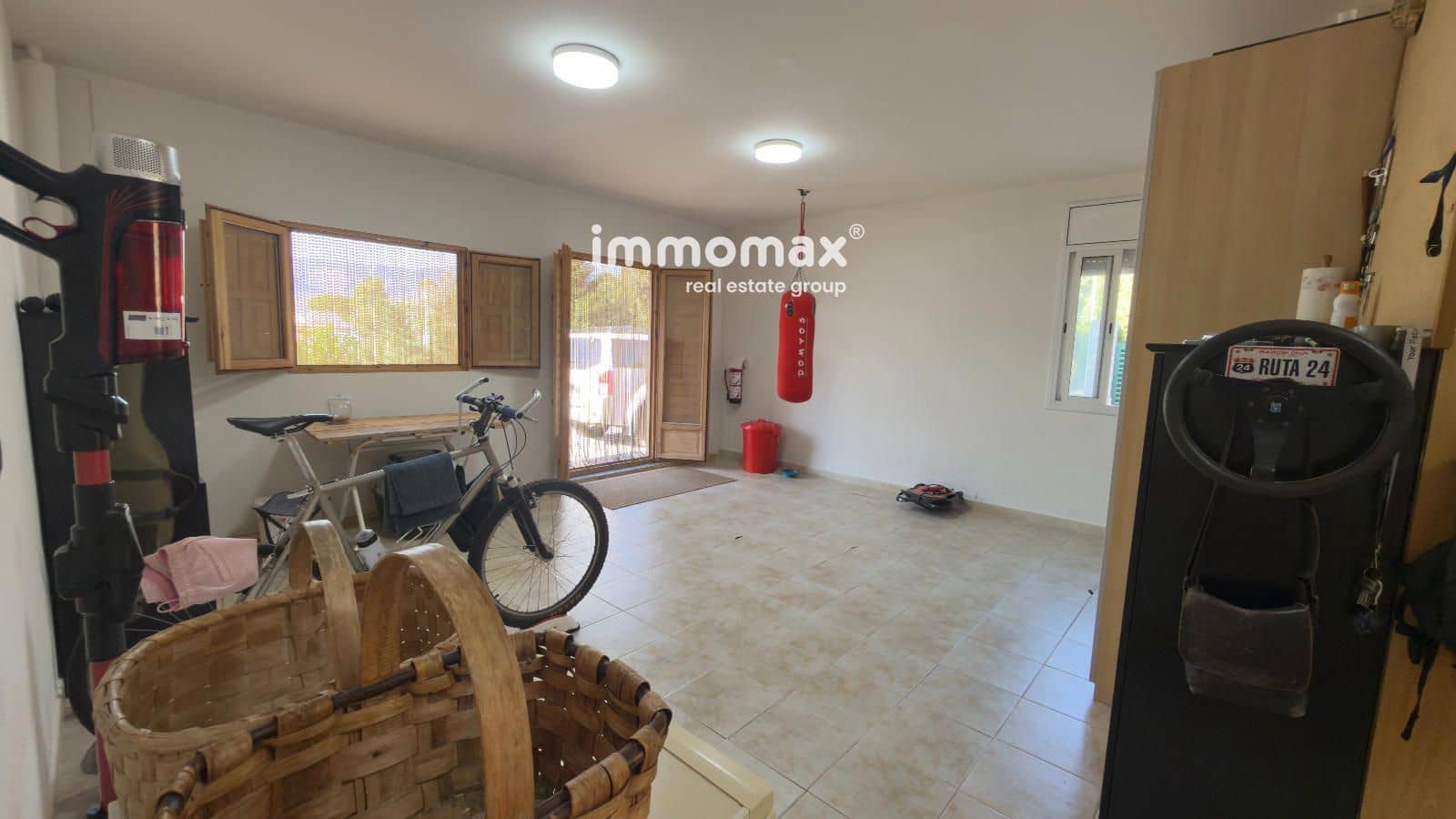 Chalet de 4 habitaciones en Bigues i Riells en venta con piscina garaje - 470.000 € (Ref: 9958553)