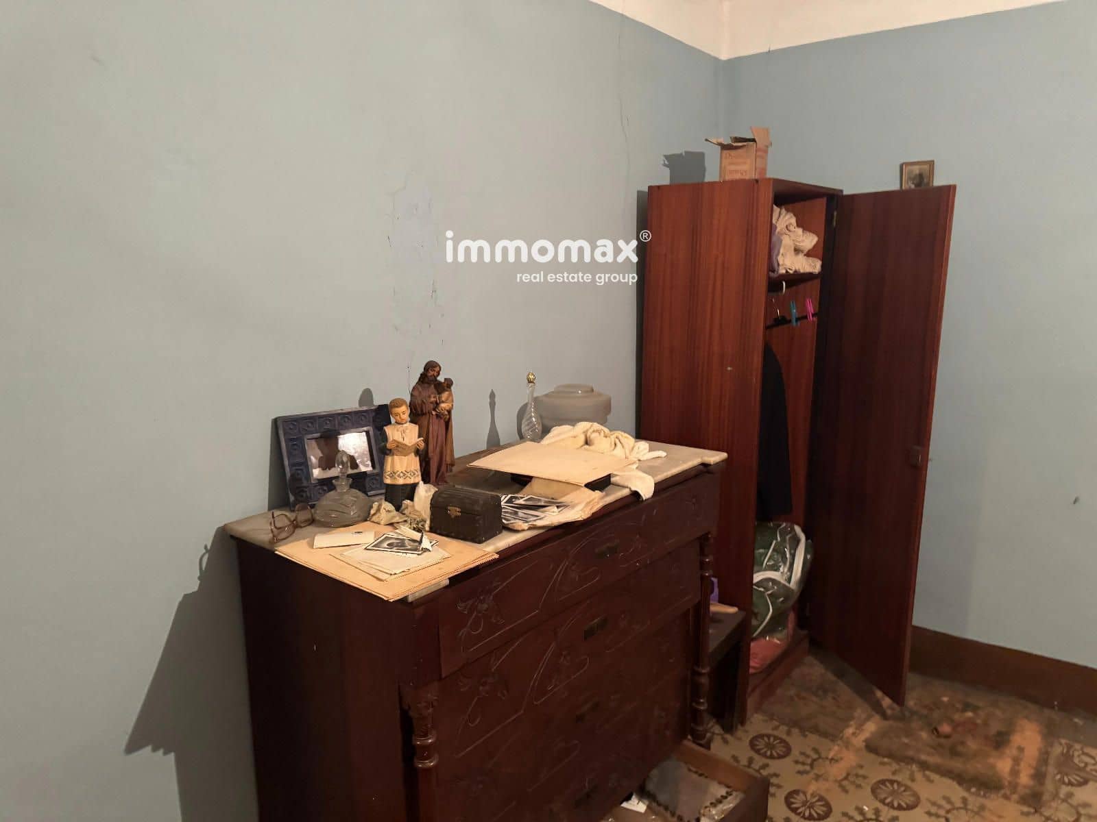 11 bedroom Townhouse for sale in Santa Eulalia de Roncana - € 390,000 (Ref: 9965690)