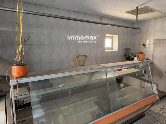 11 makuuhuone Omakotitalo myytävänä paikassa Santa Eulàlia de Ronçana - 390 000 € (Ref: 9965690)