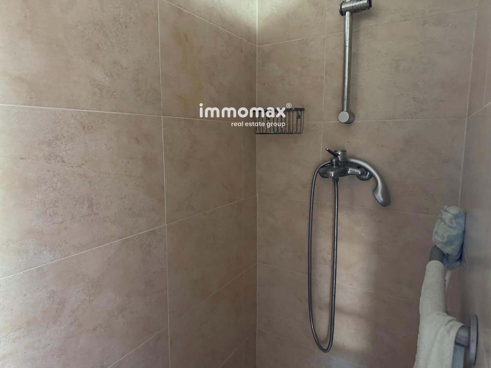 11 bedroom Townhouse for sale in Santa Eulalia de Roncana - € 390,000 (Ref: 9965690)