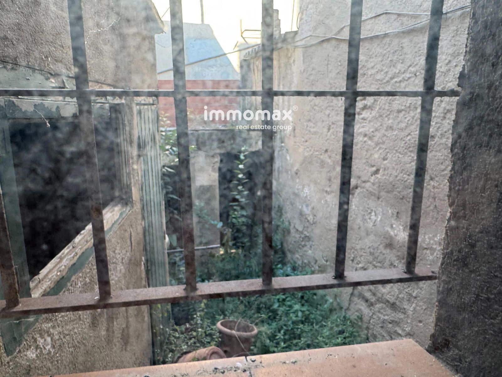 11 bedroom Townhouse for sale in Santa Eulalia de Roncana - € 390,000 (Ref: 9965690)