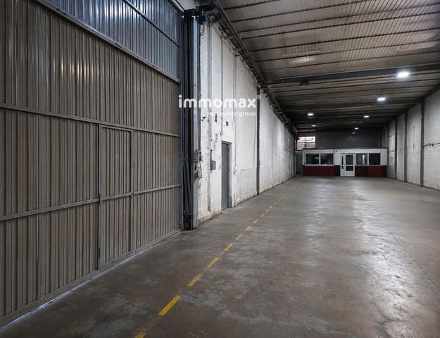 Erhverv til salg i Martorell - € 2.130.000 (Ref: 9965799)